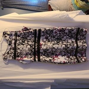 Sleeveless Fitted shift dress midi length (xl)